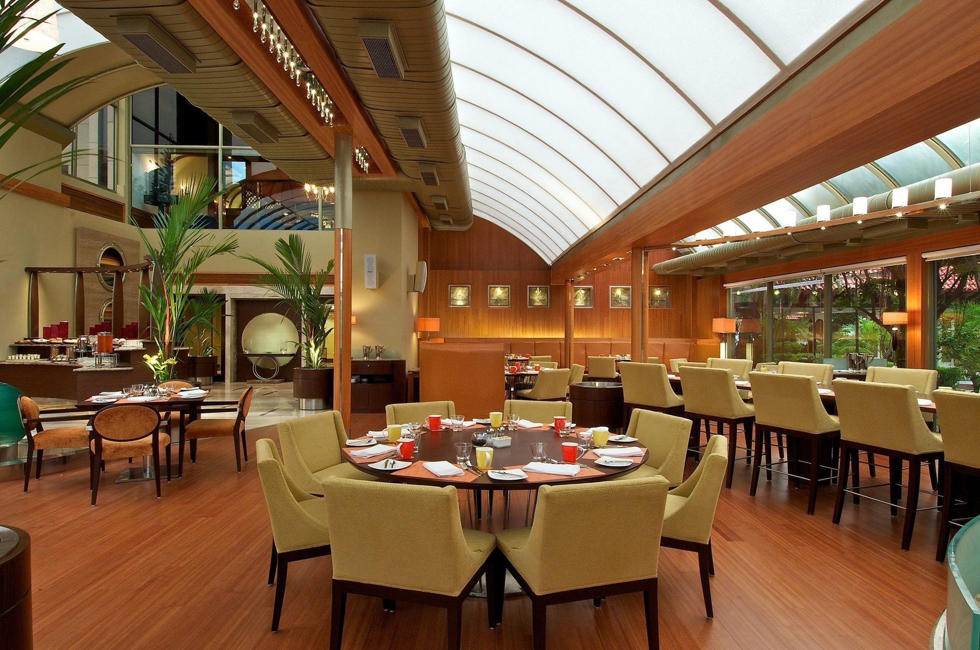 Vivanta Ernakulam, Marine Drive Kochi Restaurang bild